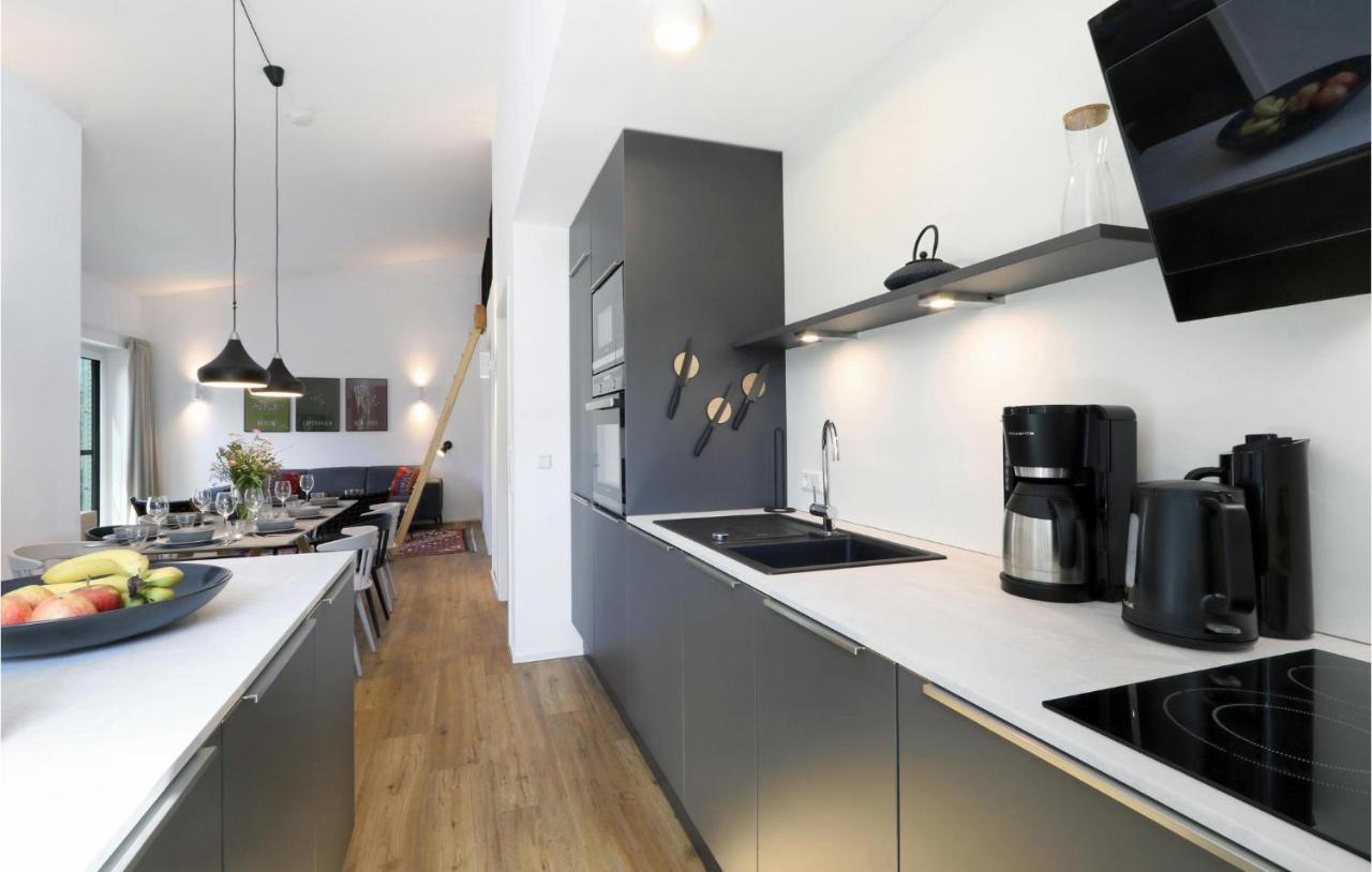 Amazing Home In Lembruch-Duemmer See With Sauna Екстериор снимка