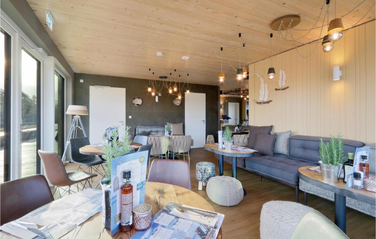 Amazing Home In Lembruch-Duemmer See With Sauna Екстериор снимка