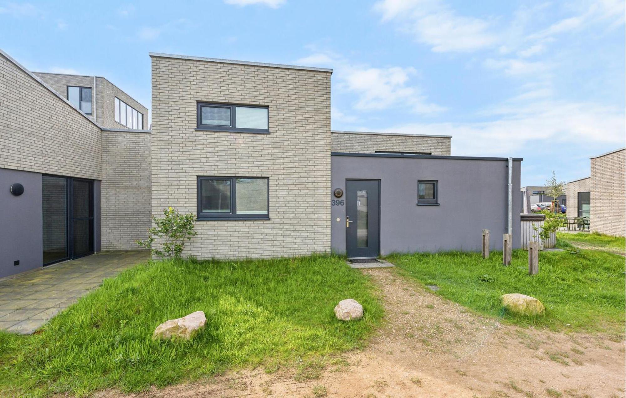 Amazing Home In Lembruch-Duemmer See With Sauna Екстериор снимка